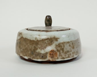 Ceramic Tea jar. Studio Pottery Conteiner. Tea Caddy.