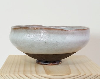 Chawan. Handgemaakte theekop. Matcha-kom van steengoed.