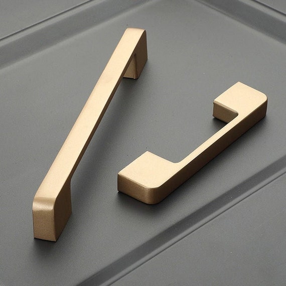 Hardware Moderno De Gabinete De Oro Cepillado: Manijas De La Puerta De La Cocina De Aleación De Aluminio Perillas De Cajon Para Un Elegante Acabado Duradero De 4 € | DHgate