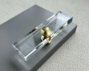 Tiradores de armario de acrílico transparente grabables, tiradores de cajón de cristal, base de latón, herrajes de cómoda originales y únicos, pomos decorativos personalizados para muebles.