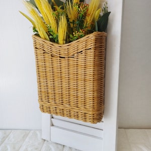 Basket on the door for flowers. Rectangular flat flower basket. Wicker basket in natural color, front door decoration. Hanging basket . image 2