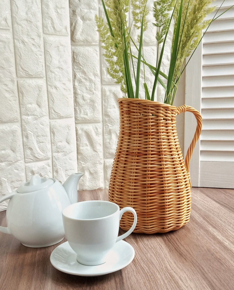 Wicker vase for flowers. Basket for artificial flowers or dried flowers. Decorative jug for home decoration. Photo props for home. image 3