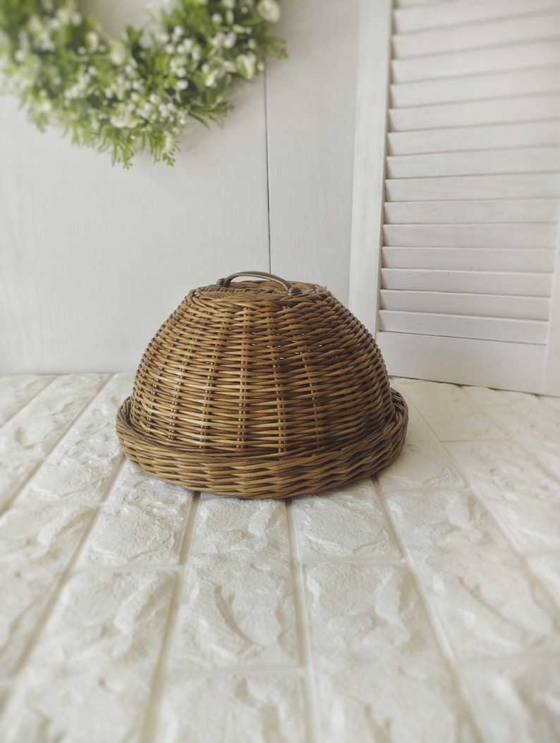 Wicker Basket for Beautiful Serving and Storage of Bread.round Tray