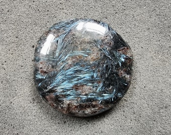Arfvedsonit poliert, seltenes Mineral - Einzelstücke - Tolles Geschenk für Sammler