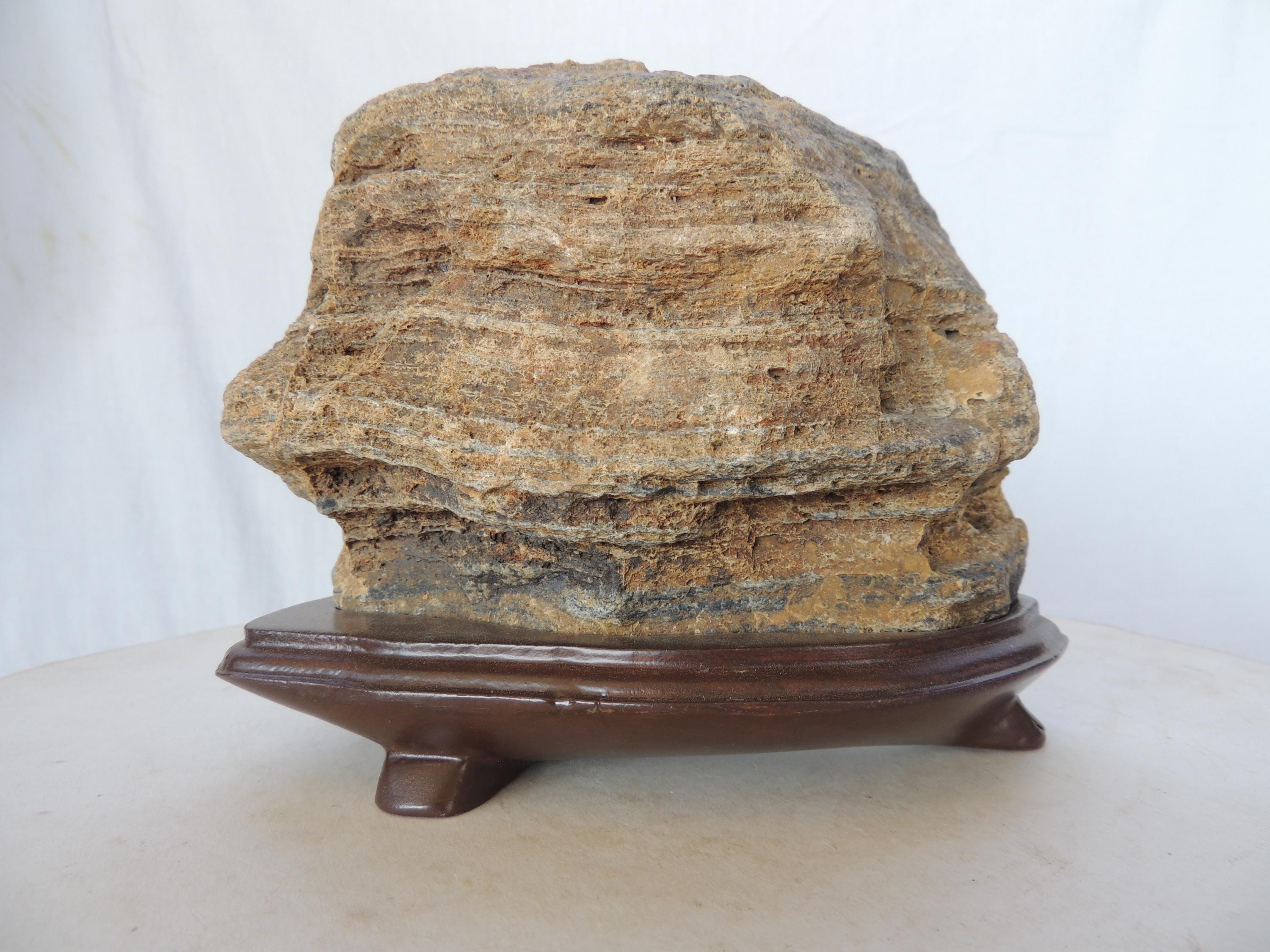 Suiseki Stone Art (SUI-C032)