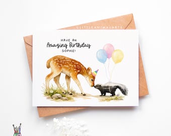 Tarjeta de cumpleaños infantil con animales del bosque: adorable ciervo y zorrillo. Tarjeta de cumpleaños infantil con animales del bosque. Arte de lujo (tamaño A6/A5).