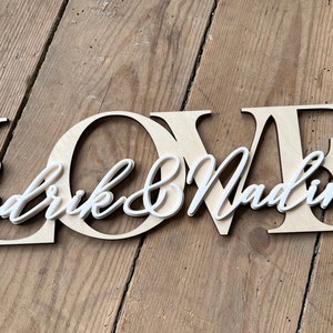 Personalisierter Schriftzug LOVE oder FAMILY mit Wunschnamen Valentinstag Geschenk Hochzeit Hochzeitsgeschenk Weihnachtsgeschenk für paare Bild 1