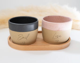 Personalisierte Tasse mit Namen, Keramikbecher graviert, Latte 250 ml, Lungo 200 ml oder Espresso 70 ml, optional mit Holztablett