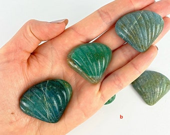 Groene kwartskristalschelpen uit Brazilië