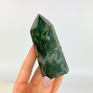 Tours de fuchsite du Brésil/Mica de muscovite/Pierre de fuchsite naturelle/Fuchsite verte de haute qualité/Cristal de fuchsite/Fuchsite curative spirituelle