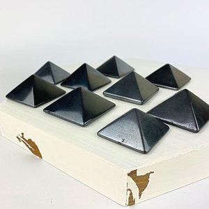 Hematite pyramids from Brazil/Hematite crystal/High quality hematite/Hematite spiritual healing/Crystal gift