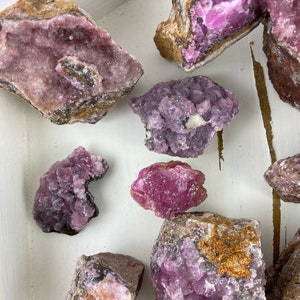 Cobalto calcite/Pink Cobalto Calcite/Fuchsia cobaltocalcite/cobaltocalcite specimen/rare cobaltoan calcite/ spiritual healing/ crystal gift