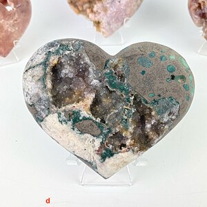 Medium high grade/Plastic stand included/Natural pink amethyst hearts/Exquisite pink amethyst/Quartz/Unique collection pink amethyst