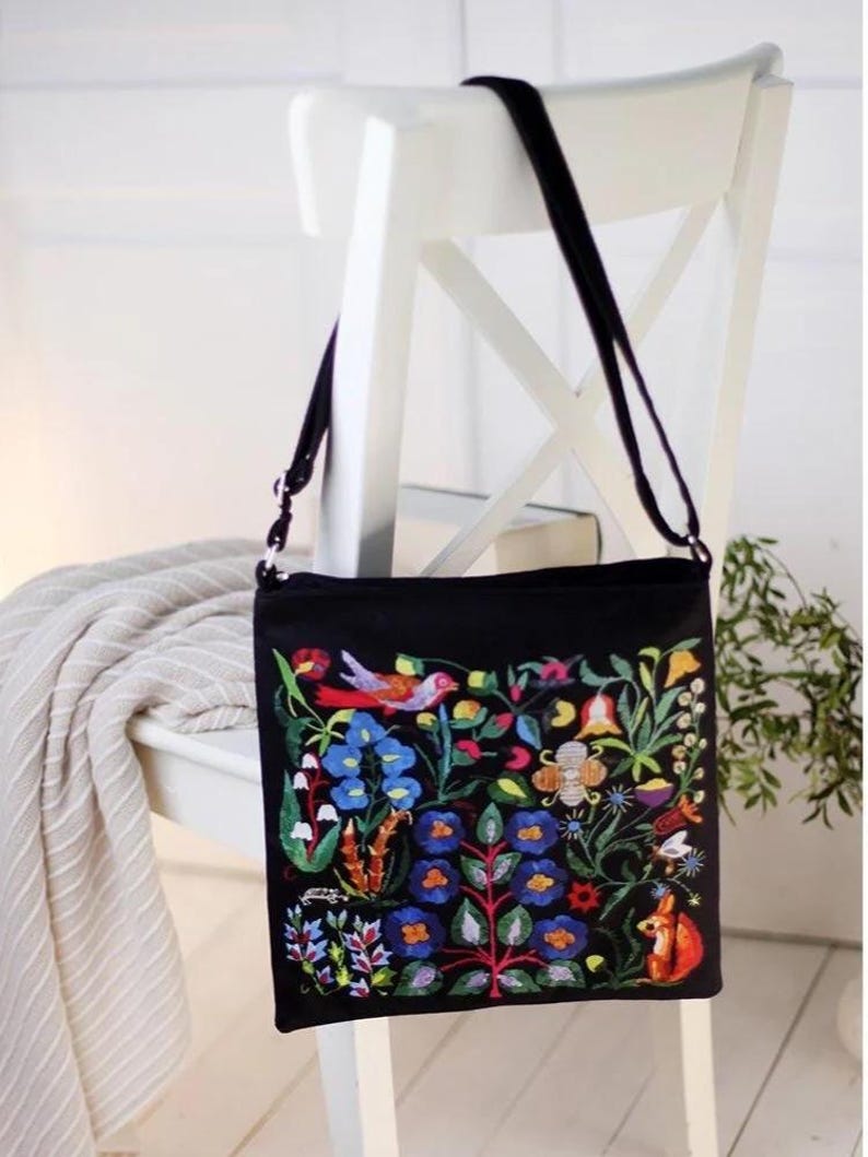 Boho Taystra Bag, Crossbody Pouch, Handmade Ethnic Canvas Bag for Women, Black Folk Design Shoulder Bag for Daily Use, Folk Everyday Bag