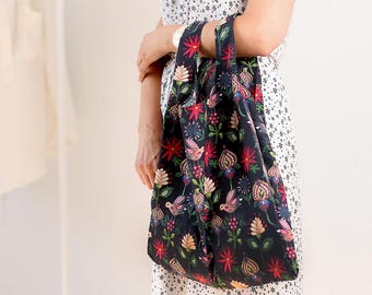 Reusable Grocery Bags, Foldable Woman Bag, Reusable Grocery Bag, Dark Shopping Bag, Floral Market Shopping Bag, Coworker Gift, Neighbor Gift