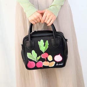 Sac pour femme avec poignée sur le dessus, sac à main citadin végétalien, sac en cuir écologique pour femme avec fermeture à glissière, sac à bandoulière bohème avec imprimé légumes, sac à main en similicuir foncé