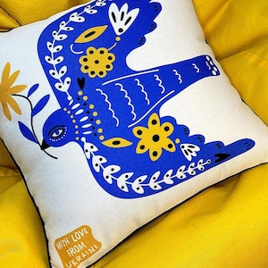 Bonita funda de almohada con pájaro azul, funda de almohada decorativa ucraniana, cojín decorativo para el hogar, funda de almohada con diseño de pájaros, funda de almohada de verano