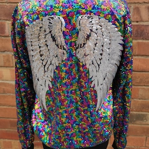 Veste à paillettes multicolores avec ailes d'ange argentées Tenue de festival Vêtements disco rave