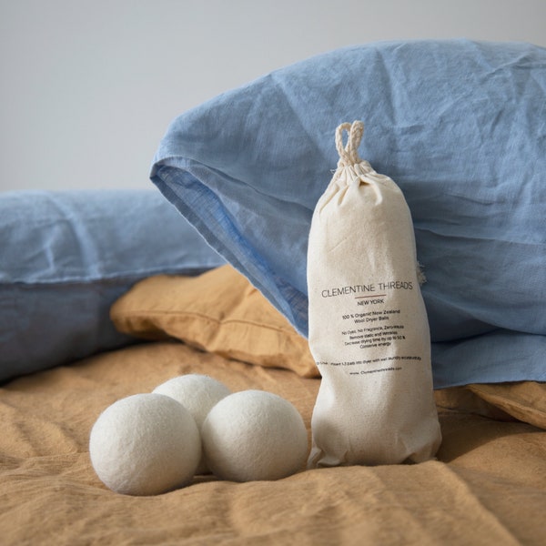 New Zealand Wool dryer ball set, Sustainable wash, Eco friendly, Organic wool, set of 3, Designed in New York. Great for linen bedding