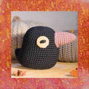 Crochet Black Crow Amigurumi – Perfect Halloween and Fall Decor - Handcrafted Interior Decoration