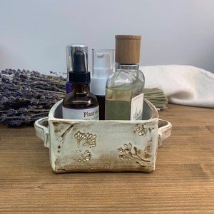 Vanity Organizer Botanical Bathroom Accessories Set Soap Dish Brush, Toothbrush, Q-tips, Makeup ...