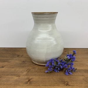 Handmade Flower Vase | Minimalist Vase | Neutral Ceramic Pottery  | Modern Organic Interior Design | Boho Decor | Modern Farmhouse Stoneware