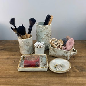 Vanity Organizer Botanical Bathroom Accessories Set Soap Dish Brush, Toothbrush, Q-tips, Makeup ...