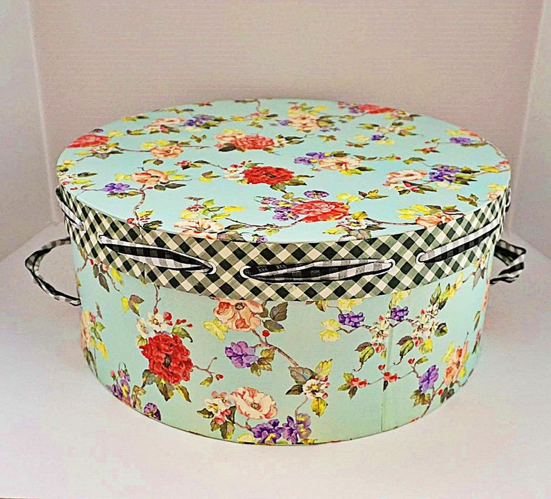 Beautiful and rare set of 5 Tracy Porter stackable/nesting hat boxes with floral Spring design image 6