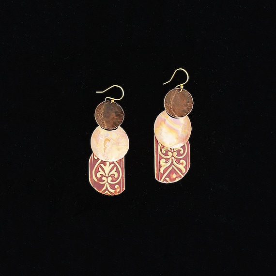 Hand-hammered “dangle” earrings: plated w/ 24 kar… - image 1