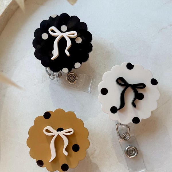 Polkadots Badge Reel scallop with bow/ Radiology CNA RN Nurse accessories custom gift/ ID holder xray markers/ cute retractable id clip