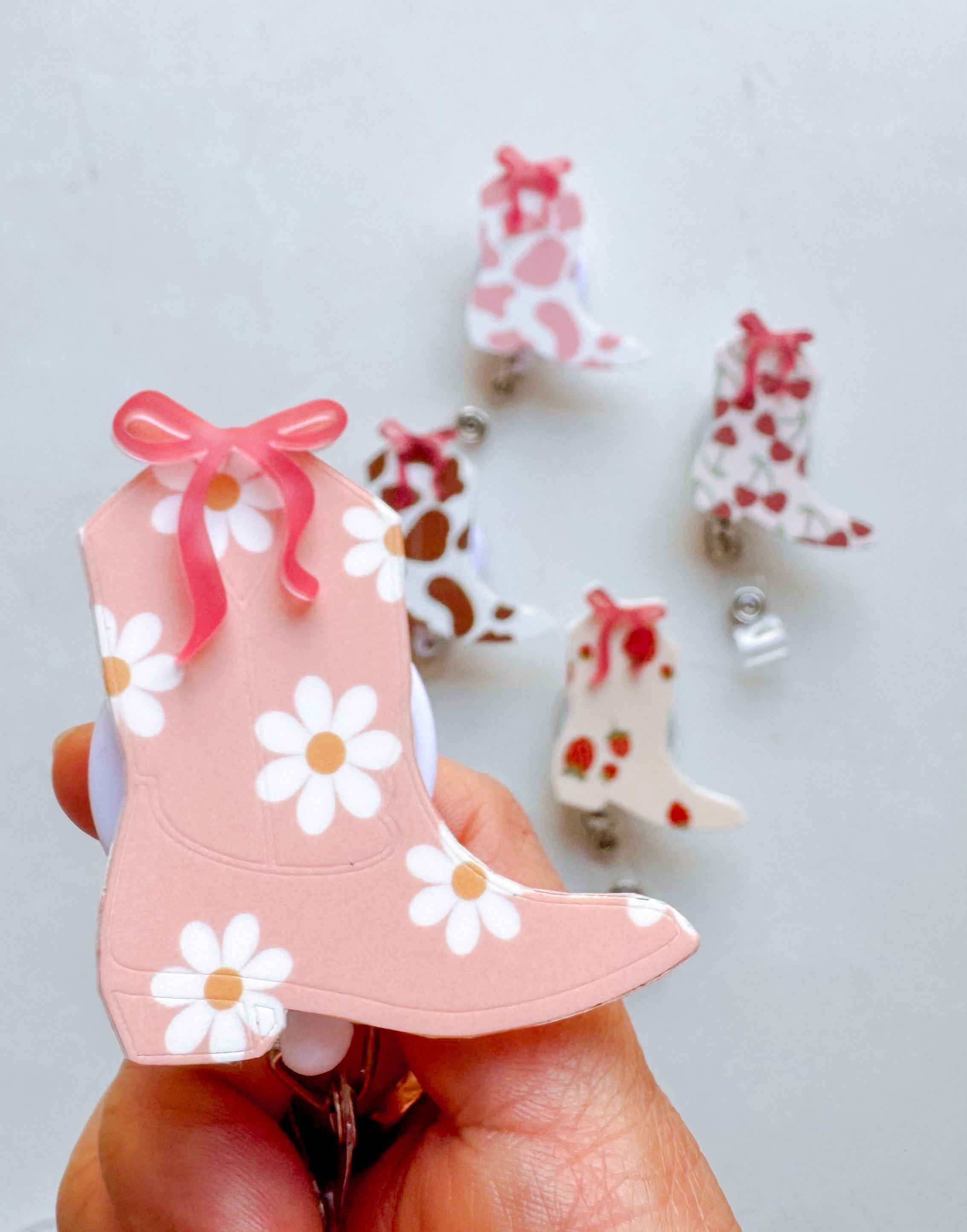 Western Boot Badge Reel, Cowgirl Aesthetic ID Holder, Cute Acrylic Work Badge Buddy Xray Marker Clip Holder, Fun Nurse Badge, Floral Bow