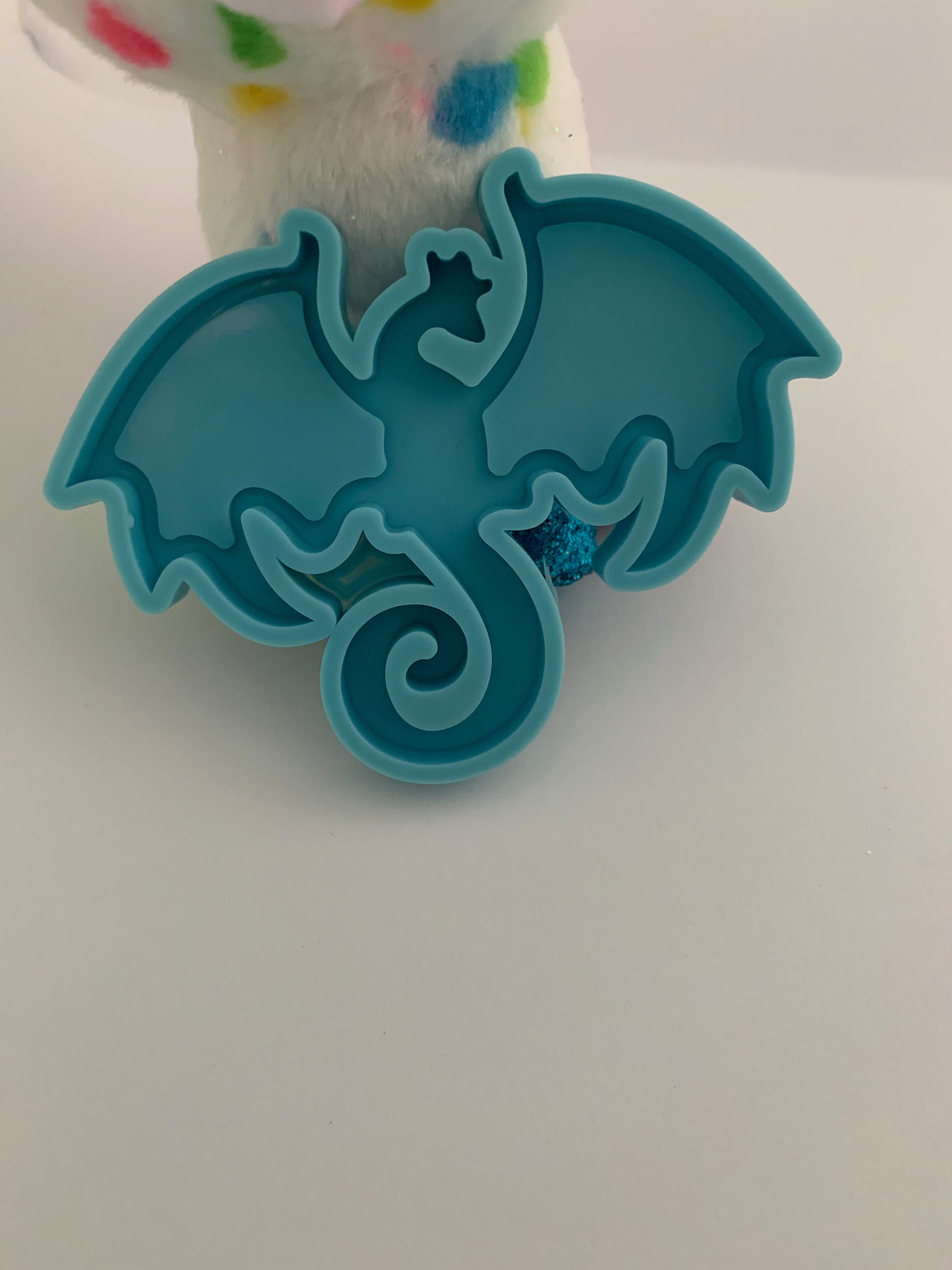 2 Pieces Flying Dragon Silicone Mold Cute Dragon Fondant Mold – IntoResin
