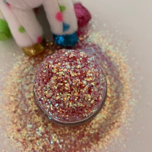 Pretty in Pink 0.040 Chunky&gt;&gt;Polyester Glitter/Iridescent Glitter/Glitter by Weight/Glitter for Epoxy/Resin/Slime/Crafting/Tumblers