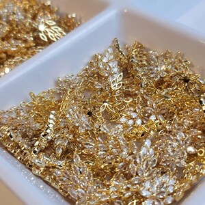 Dije de Flor Grande, Dije de Zirconia Cúbica Chapado en Oro de 18k 10 pieces