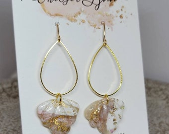 Gold Hoop Scallop Earrings | Pink Marble Style