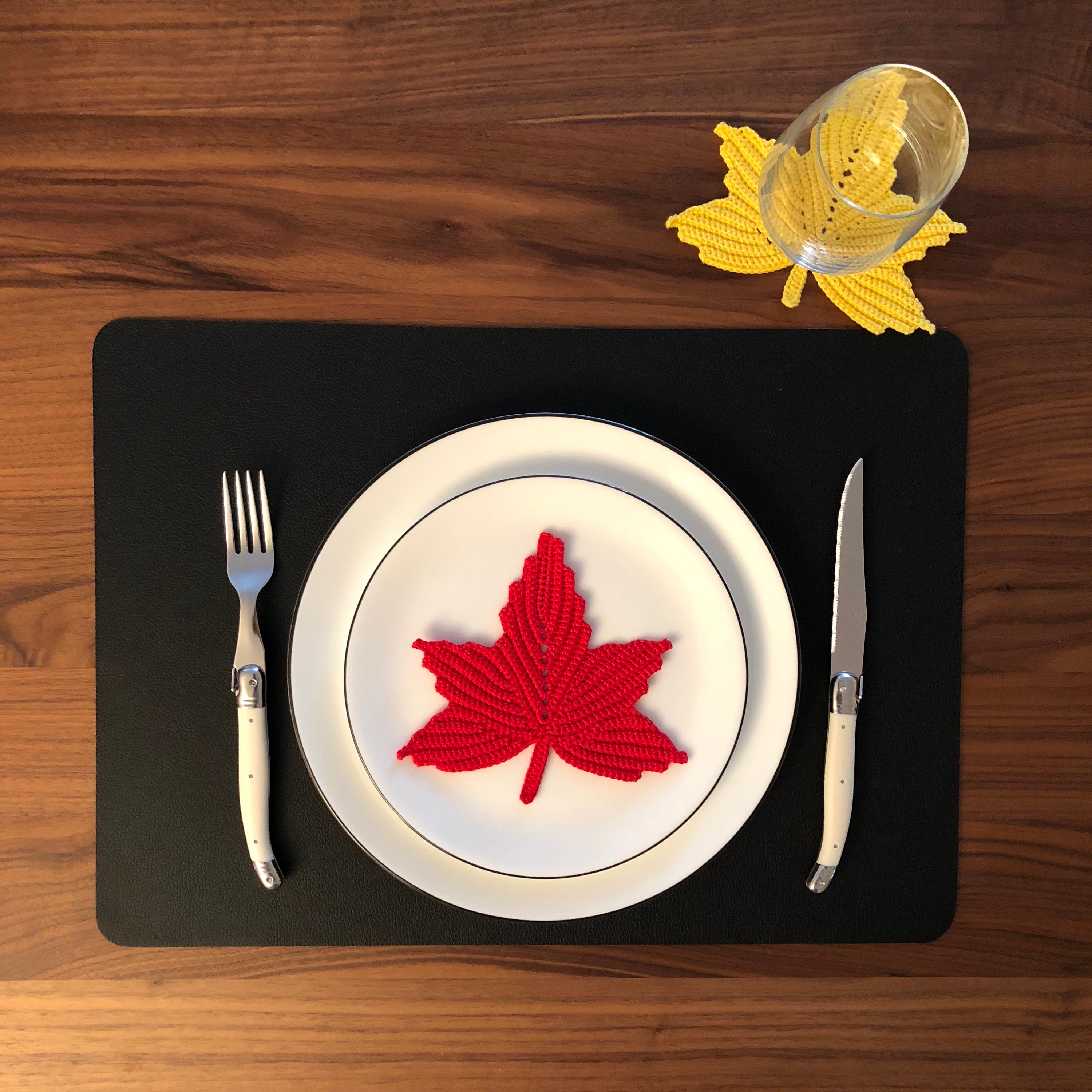 Feuilles d'automne Décoratives Au Crochet