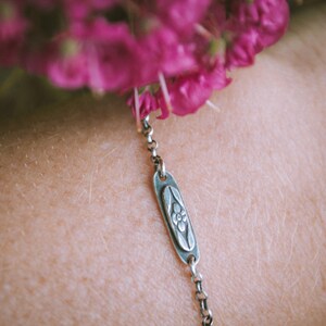 Forget Me Not Flower Bracelet, Dainty Sterling Silver Chain, Sentimental Gift image 2