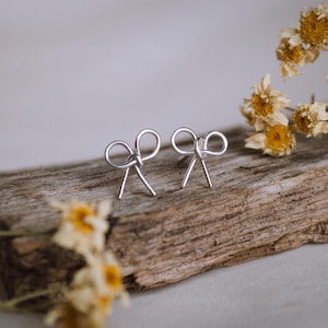 Mini Bow Stud Earrings, dainty bow earrings, silver bows earrings, handmade jewelry, gifts for her, handmade gifts
