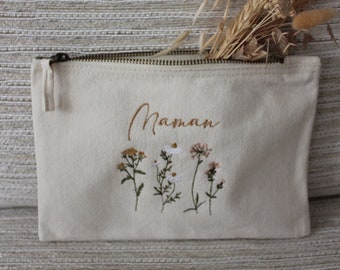 Pochette, trousse à maquillage brodée. Personnalisée. (cadeau fete des meres, maman, maitresse, nounou)