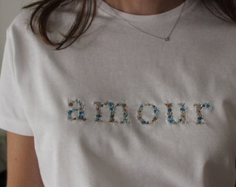 Tshirt MOT FLEURI for women, white, embroidered and personalized, Mother's Day, moms