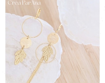 Handmade earrings - Leaf & circle charm