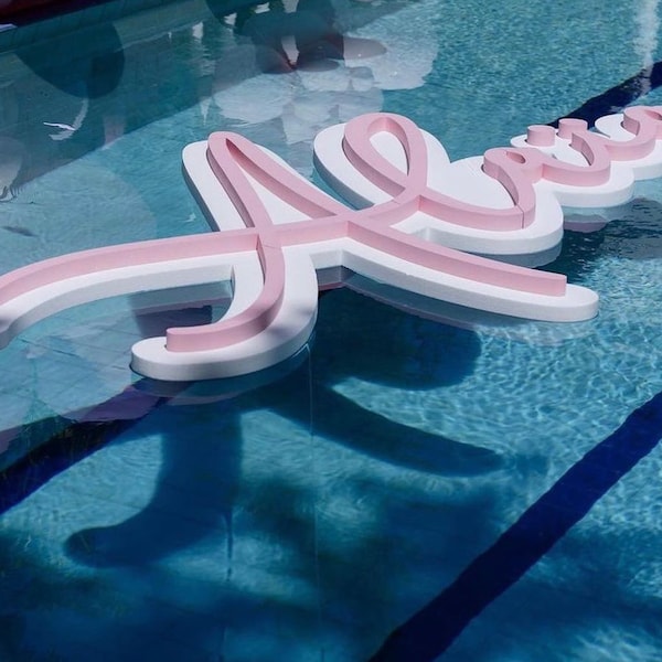 Lettres flottantes pour piscine