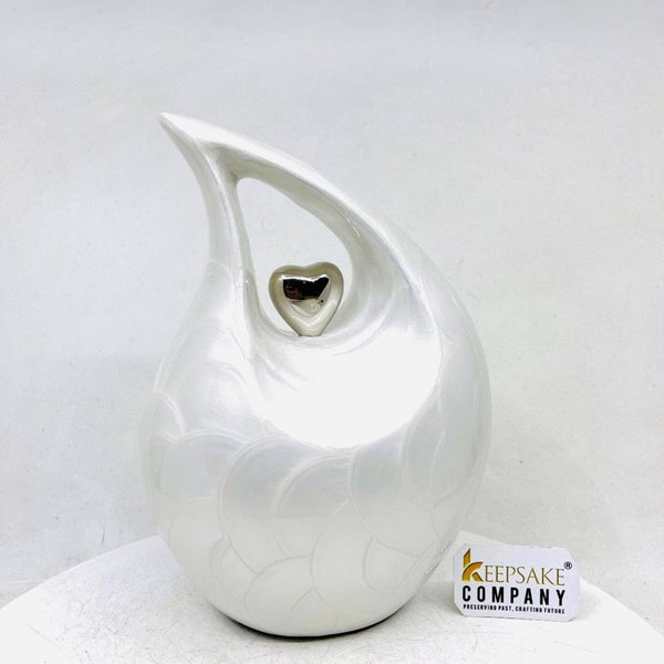 Urne de crémation en forme de larme blanche avec coeur argenté - urne - urnes pour les cendres - urne moyenne / urne à cendres - urne personnalisée (7 pouces de hauteur)
