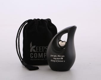 Personalized Black Teardrop Urn with Silver Heart – Keepsake Ash Memorial
