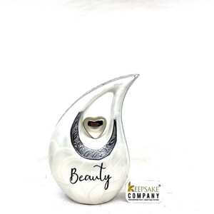 White Teardrop Cremation Urn with Silver Heart – Engravable Memorial Ash Urn (250 ml)