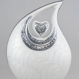 Druppelvormige crematie-urn met zilveren hart, meerdere maten en afwerkingen, herdenkingscadeau, premium aluminium ashouder, veilig deksel met schroefdraad