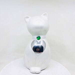 White Cat figurine Urn  - Pet Urns for Cats Ashes - Urn for Cat Ashes - Urns for  Ashes - Cat Urn for Ashes