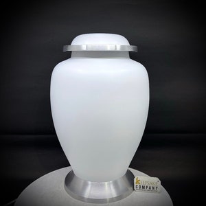 White Urn for Ashes Adult Male - Urn - Cremation Urn - Urn - Urns - Urns for Human Ashes- Cremation Urns for Adult Ashes - Decorative urns