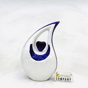 Teardrop Cremation Urn – Medium Metal Ash Urn with Heart