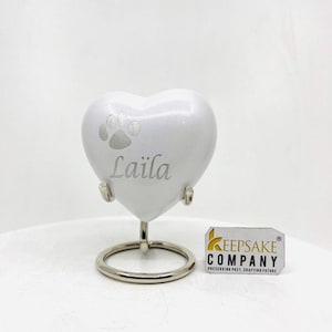 Heart-Shaped Pet Urn – Personalized Cremation Keepsake